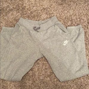 NIKE SWEATS